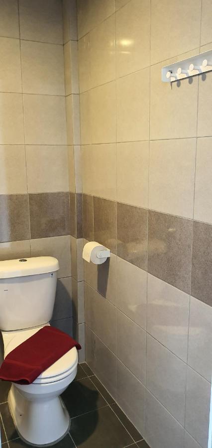 Pd Guesthouse Петалинг Джая Екстериор снимка