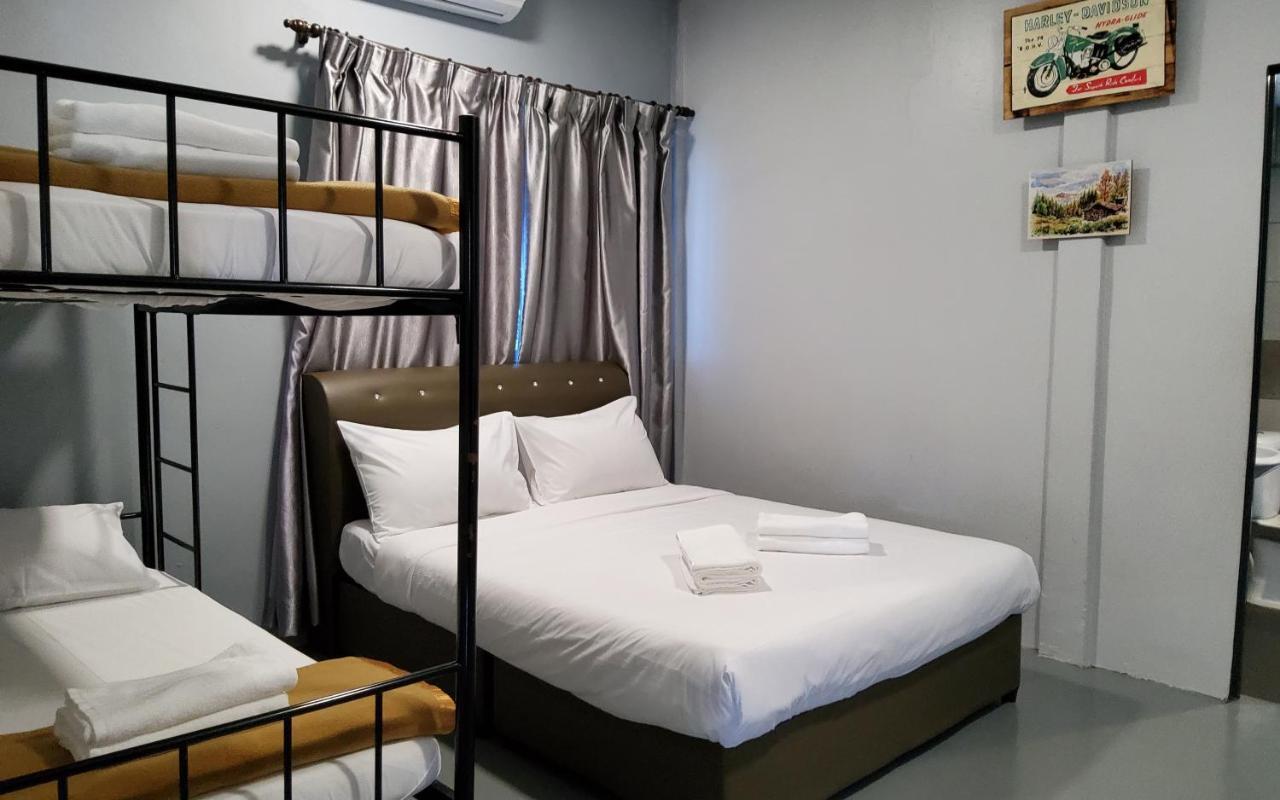 Pd Guesthouse Петалинг Джая Екстериор снимка